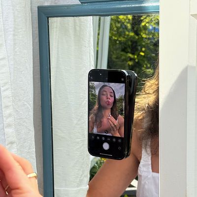 Silicone Phone Holder Pink